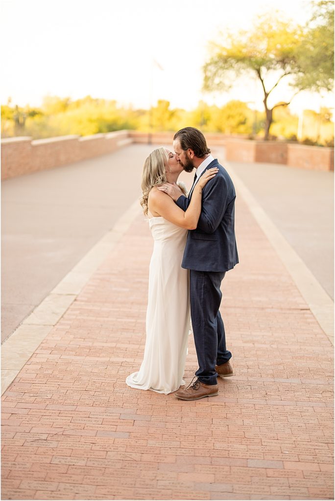Kimberly Martindale Photography / Anniversary / Couples / Wedding dress / sunflowers / Gallatin TN Photographer / Scottsdale Phoenix Arizona / desert photography / kissing